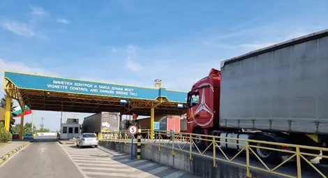 603 000 тира преминали Дунав мост в двете посоки до края на септември