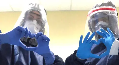 Медиците от отделението за лечение на Ковид-19 в УМБАЛ &bdquo;Медика&ldquo; са защитени от зараза по всички правила. Снимка: УМБАЛ &bdquo;Медика&ldquo; 