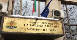 Здравното министерство ще отмени  задължителните прегледи за учителите