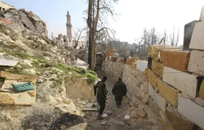 Бомби убиха 45 и раниха 110 души в близост до сирийски храм 