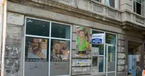 Съветници и администрация се захапаха за баничките на „Тирол“