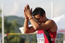 Денис Димитров на полуфинал в спринта с личен рекорд