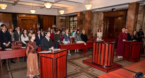 &bdquo;Железният светилник&ldquo; на Димитър Талев оживя в Окръжен съд &ndash; Русе /галерия/