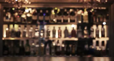 Учени: Алкохолът вреди повече на бедните, отколкото на богатите