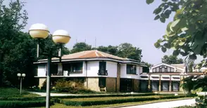 Съдебен изпълнител вади на търг  цялата резиденция „Липник“