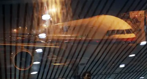 Скандален писател: Боингът-фантом е свален от американски изтребител