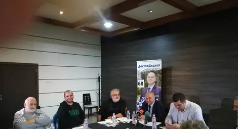 Искрен Веселинов се срещна с дейци на културата в Русе - силни фестивали и значими събития ще определят културния облик на града