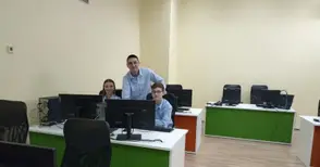 Аватар яде и тренира за проба в дигитална фитнес програма