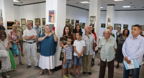 90-годишният русенски художник Стефан Ганев-Полковника&nbsp;разказва за стремежите си и красотата в живота в 27-ата си изложба