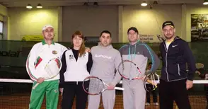 Победи на няколко фронта за тенисистите от „Приста“