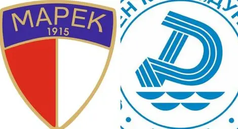 Братя от Пловдив с флагчетата по тъча на мача &bdquo;Марек&ldquo;-&ldquo;Дунав&ldquo;