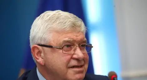 Ананиев: Обмисляме ново увеличение на заплатите на медицинските специалисти
