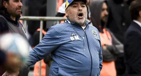 Голата истина: Марадона е оставен да умре