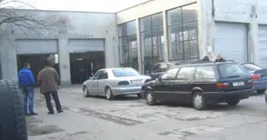 КАТ прави промени в плащането на таксите за регистрация на автомобили