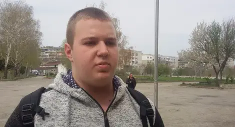 11-класник върна загубени пари на собственика им