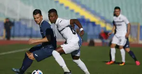 Бранимир Костадинов сдаде официално светлосиния екип