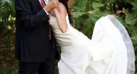 Булка отиде на сватбата си в ковчег