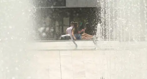 Очаква ни топъл уикенд с температури до 30 градуса