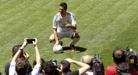  Реал Мадрид представи Иско на "Бернабеу"