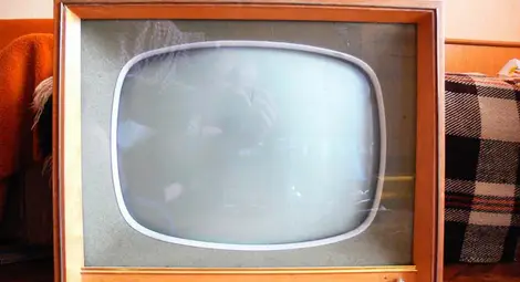 50-годишен телевизор хвана окото на закъсали крадци