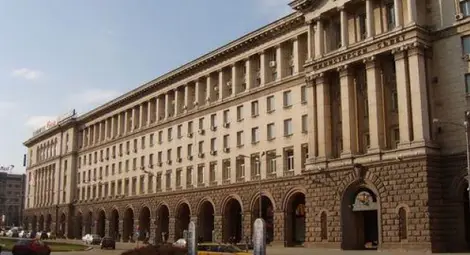 Правителството заседава извънредно за бежанците Правителството заседава извънредно за бежанците