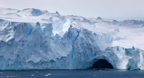 Ледник на Еверест, формирал се за 2000 години, се е стопил за 25 г.