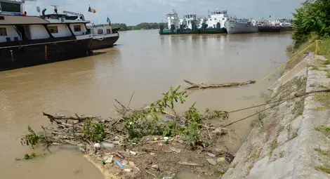 Нивото на Дунав край Русе спада