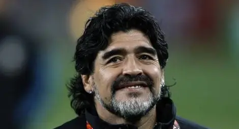 Легендата на футбола Диего Марадона внезапно почина