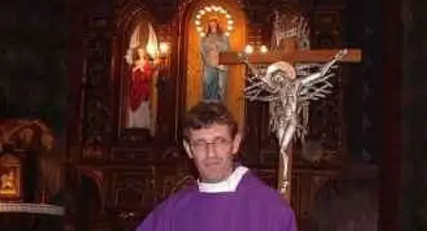 Отец Валтер освещава параклис в приюта „Добрия самарянин“ Отец Валтер освещава параклис в приюта „Добрия самарянин“