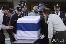 Погребаха Ариел Шарон 