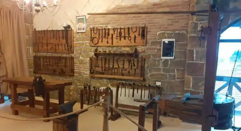 Частен замък-музей, вдъхновен от Дракула, бе открит на три часа път с кола от Русе Частен замък-музей, вдъхновен от Дракула, бе открит на три часа път с кола от Русе