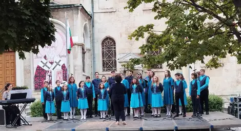 Русенският хор &bdquo;Св. Георги Победоносец&ldquo; с участие в V Национален фестивал на детските и младежки хорове