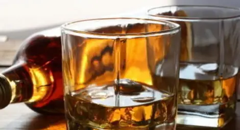 И алкохолът с eтикети колко е вреден И алкохолът с eтикети колко е вреден