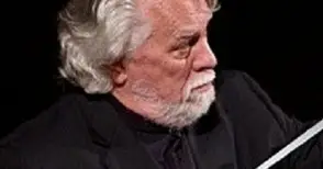 Жан-Ив Годен дирижира „Въоръженият човек“