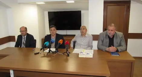 Мирослав Маринов, Радослав Градев, Пламен Петков и Христо Христов изнесоха подробности за дейността на престъпната група. 			Снимка: Русе Медиа