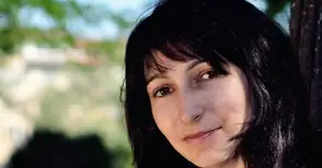 Русенка от София представя втората си поетична книга