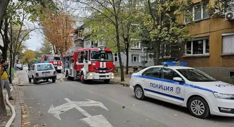 Незагасена цигара запали пожар в жилище в центъра на Русе