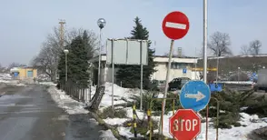 Мъртво пиян тираджия влезе в насрещното на Дунав мост