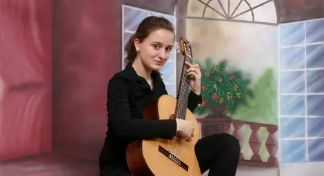 Роксана Борисова прави китарен рецитал в сряда