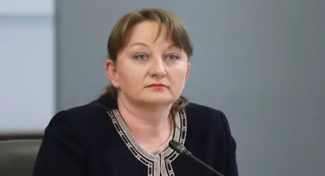 Сачева: Нагласите са да има поетапно отваряне след 21 декември