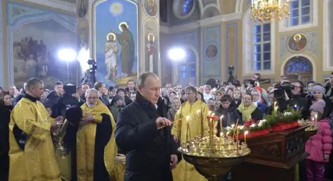 Путин поздрави православните християни с Рождество Путин поздрави православните християни с Рождество