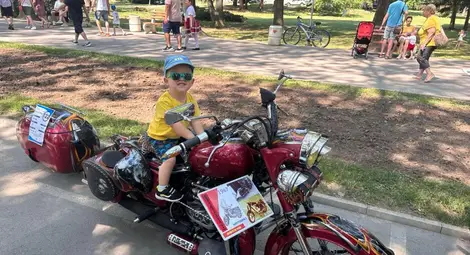 Ягуар, Порше 912 и Фиат 850 Spider обраха наградите в 10-ото издание на Ретро парада в Русе