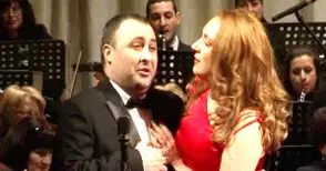 Руслан Мъйнов пее партията на Херцога в „Риголето“