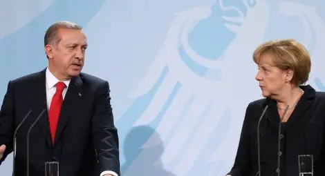 Меркел притисна Ердоган да гаси пожара със сваления руски Су-24