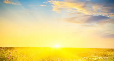 Лятото се завръща, температурите се покачват