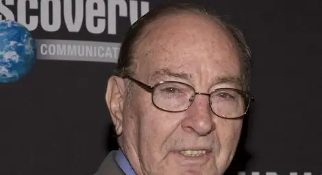 мерикански астронавт: Добри НЛО неведнъж сваляха наши бойни ракети