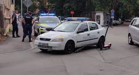 Тротинетка срещу патрулка