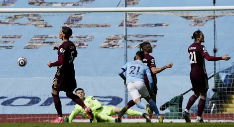 Десет от "Лийдс" шокираха "Манчестър сити" на "Етихад"