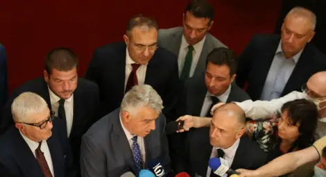 Гечев след разговори с ИТН: ББР няма да бъде приватизирана