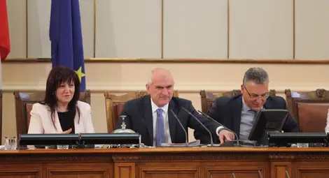 Народното събрание одобри декларацията относно договора с Македония